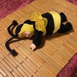 Vintage Ann Geddes Sleeping Baby Bee 