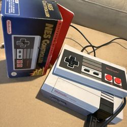 Mini Nintendo 2 Controllers 