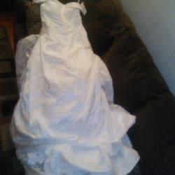 Davids Bridal wedding dress