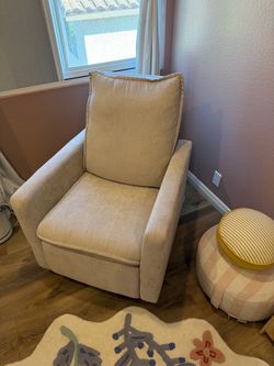 Pottery Barn- Paxton Small Spaces Swivel Glider Recliner
