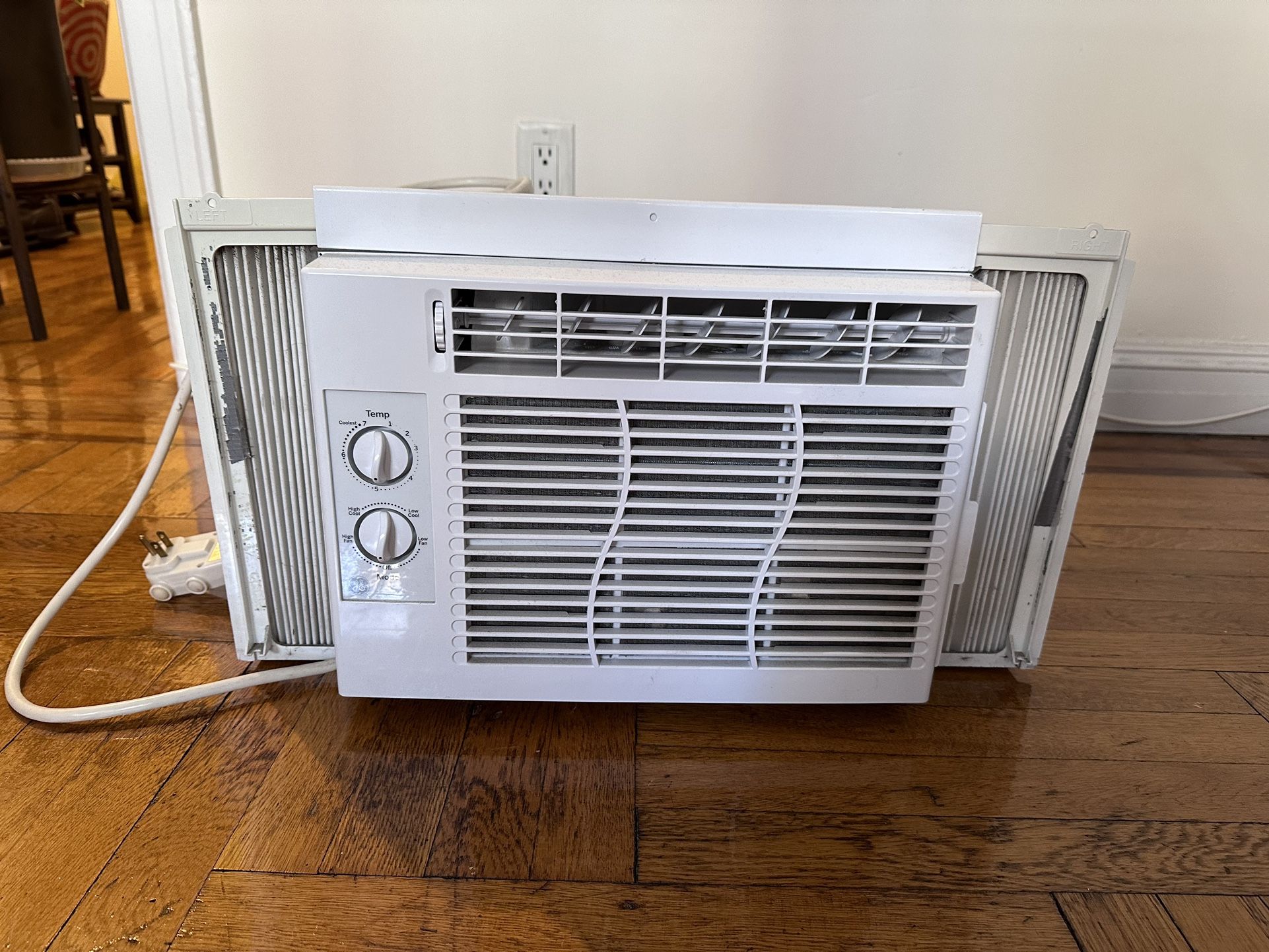 GE 5,000 BTU 115-Volt Room Window Air Conditioner