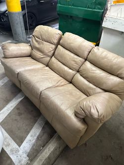 Leather Reclinable Sofa