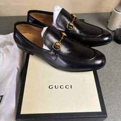 Men’s Gucci Loafer size 7 (authentic)