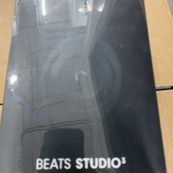 Studio Beats 3 