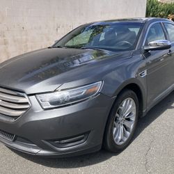 2019 Ford Taurus