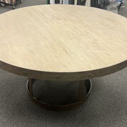 Wood table round