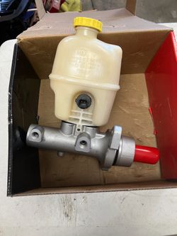 DODGE RAM 1500 brake master cylinder with used reservoir for 2011 - 2018 Ram 1500