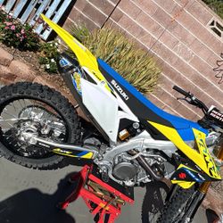 Suzuki RMZ (contact info removed) 