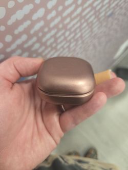 Galaxy buds rose gold