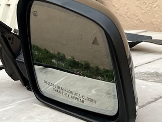 Jeep Grand Cherokee Mirror Glass ( Auto Dimming, Blind Spot, Heated ) OEM 
