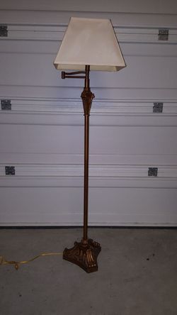 Swing arm 3-way bulb floor lamp