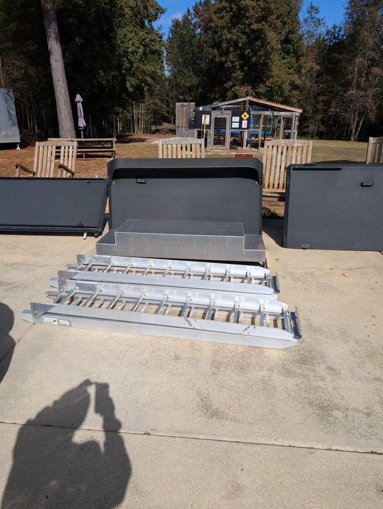 Ram 500/3500 Diamondback Hard Tonneau Cover (2015-2025)