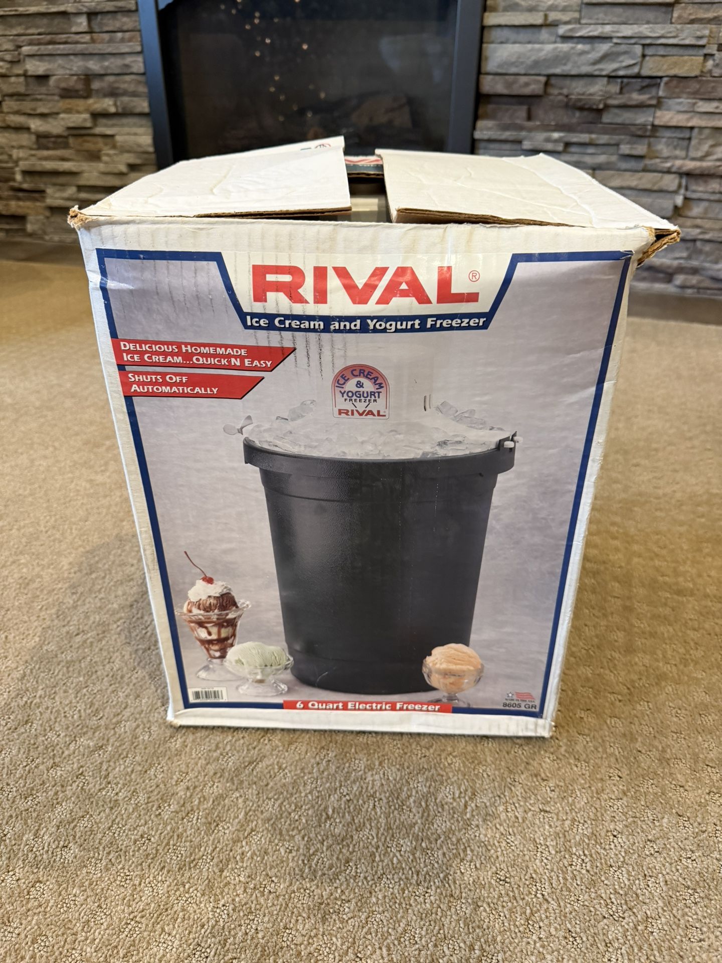 Rival Vintage six quart electric ice cream and yogurt freezer made in 1999