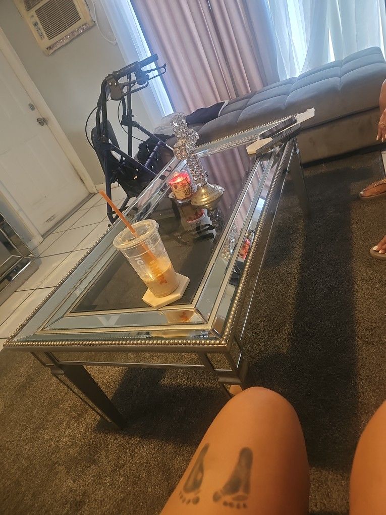 glasstop mirrored coffee table with 2 tables and living room set