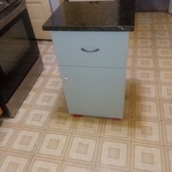 Small Granite Kitchen Island On Wheels