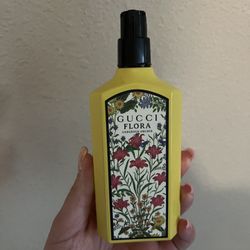 Gucci Flora Perfume 