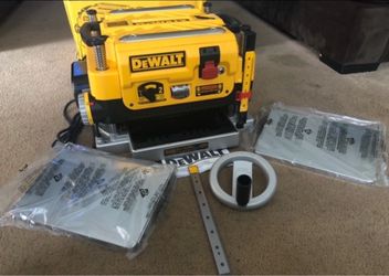 DeWALT 13”  bench PLANER