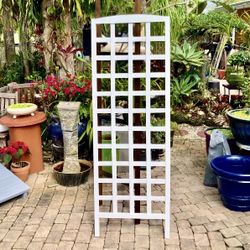 70” Wood Trellis: 70”H x 24”W x 1.25”D