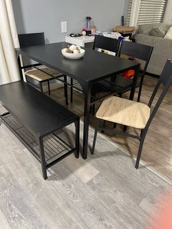 BEAUTIFUL SMALL BLACK TABLE, 4 CHAIRS, BENCH – LIKE NEW