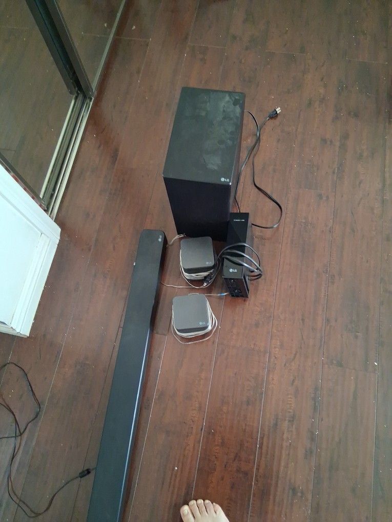LG Sound Bar For TV
