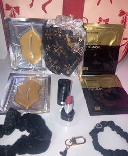 Marc Jacobs Lipstick Gift Bags