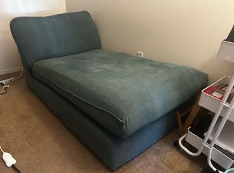 chaise lounge