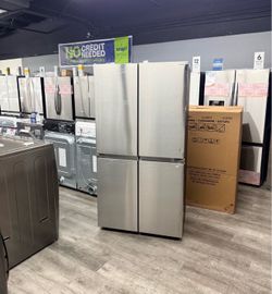 Samsung - 23 Cu Ft Counter Depth 4-Door Flex French Door refrigerator With Beverage Center In Stainless steel 😊