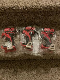 New 1/4" Milwaukee M18 Impact Drivers $55 Each Firm-Cada Uno Firme (Tool Only Solo Herramienta)