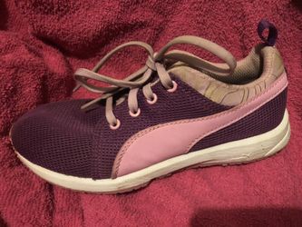 Girl Pumas 1