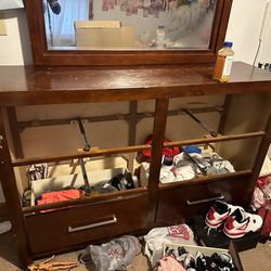 Dresser With Mirror $25