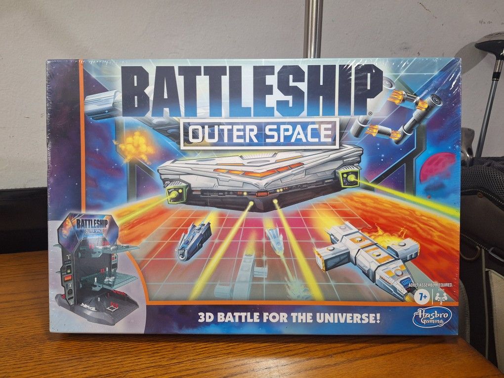 New/Sealed! Battleship Outer Space 3D board game Ages 7 and Up