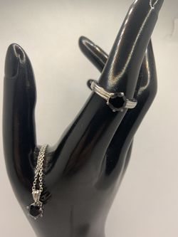BLACK SPINEL RING AND PENDANT