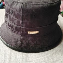 MK BUCKET HAT 