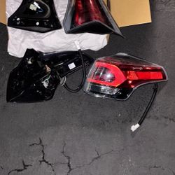 2013-2017 Toyota Rav 4 Tail Lights 