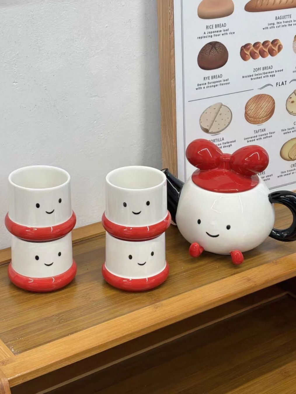 Ceramic Tea Service Set: 4 Cups + 1 Teapot