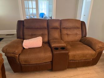 Brown Reclining Loveseat & sofa with Console