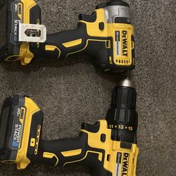 Dewalt  brushless Drill And Driver With Powerpak The Best  Batteries