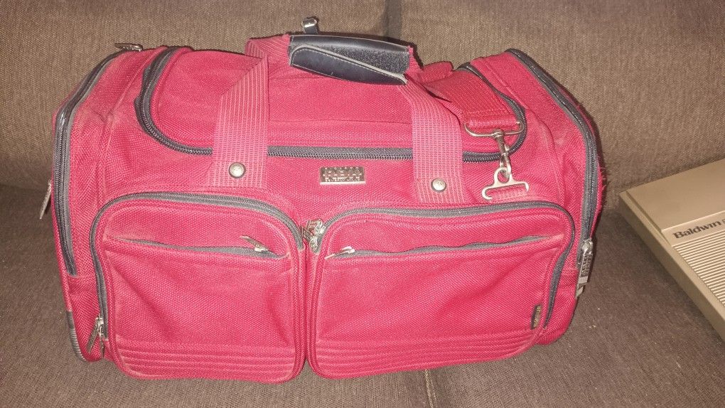 Ricardo Beverly Hills Travel/Duffle Bag