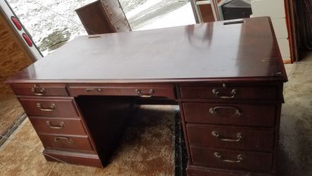 Executive desk large