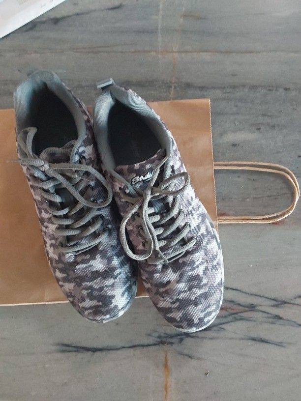 Strikeforce Mens Bowling Shoes 