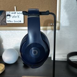 Beats Studios/Gaming Headphones/RayBans