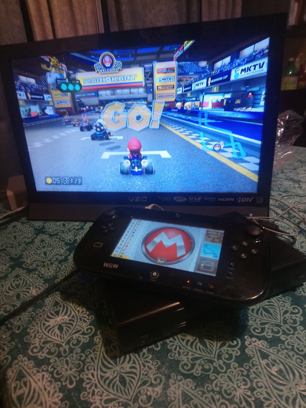 Nintendo Wii U TV Vizio and 3games Mario Kart