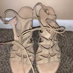 Womens Size 8 Suede Wedges