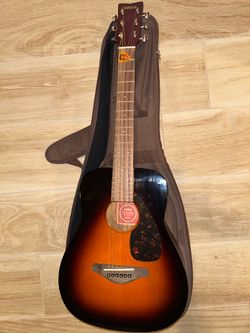 Yamaha FG-Junior JR2 3/4 Scale Mini Folk Guitar Mahogany w/ Carrying Case Like New