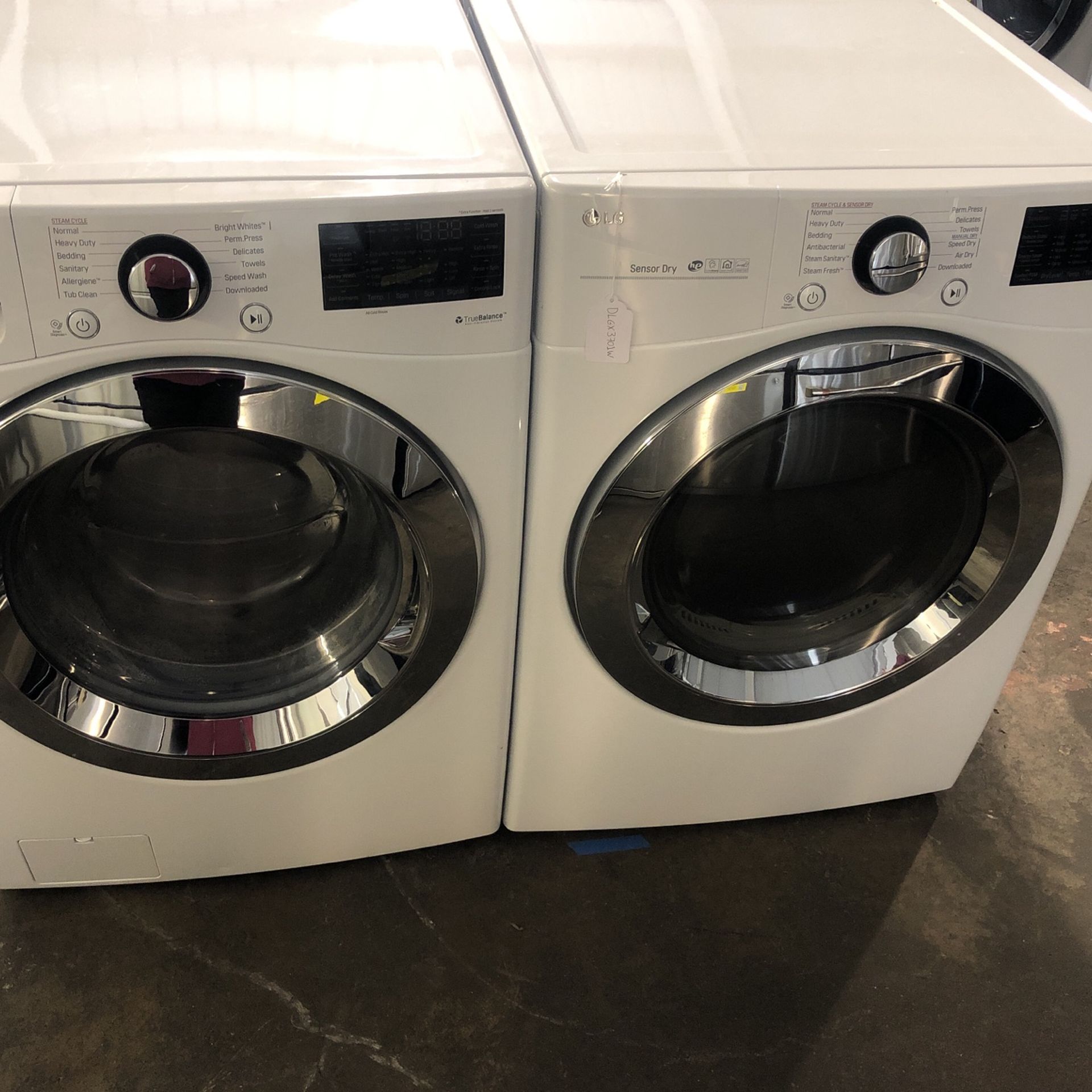 Washer & Gas Dryer 