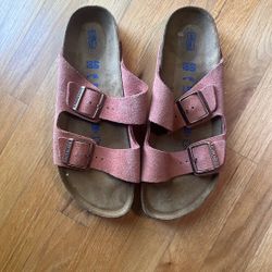 Salmon Colored Birkenstocks Size 9 In Women’s Size 7 In Men’s