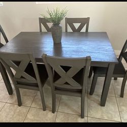 Dinner Table 