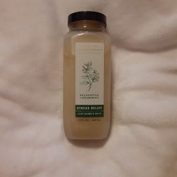Bath & Body Works Luxe Stress Relief Eucalyptus + Spearmint Bubble Bath 