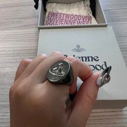 Vivienne Westwood Gunmetal Sigillo Silver Ring size M