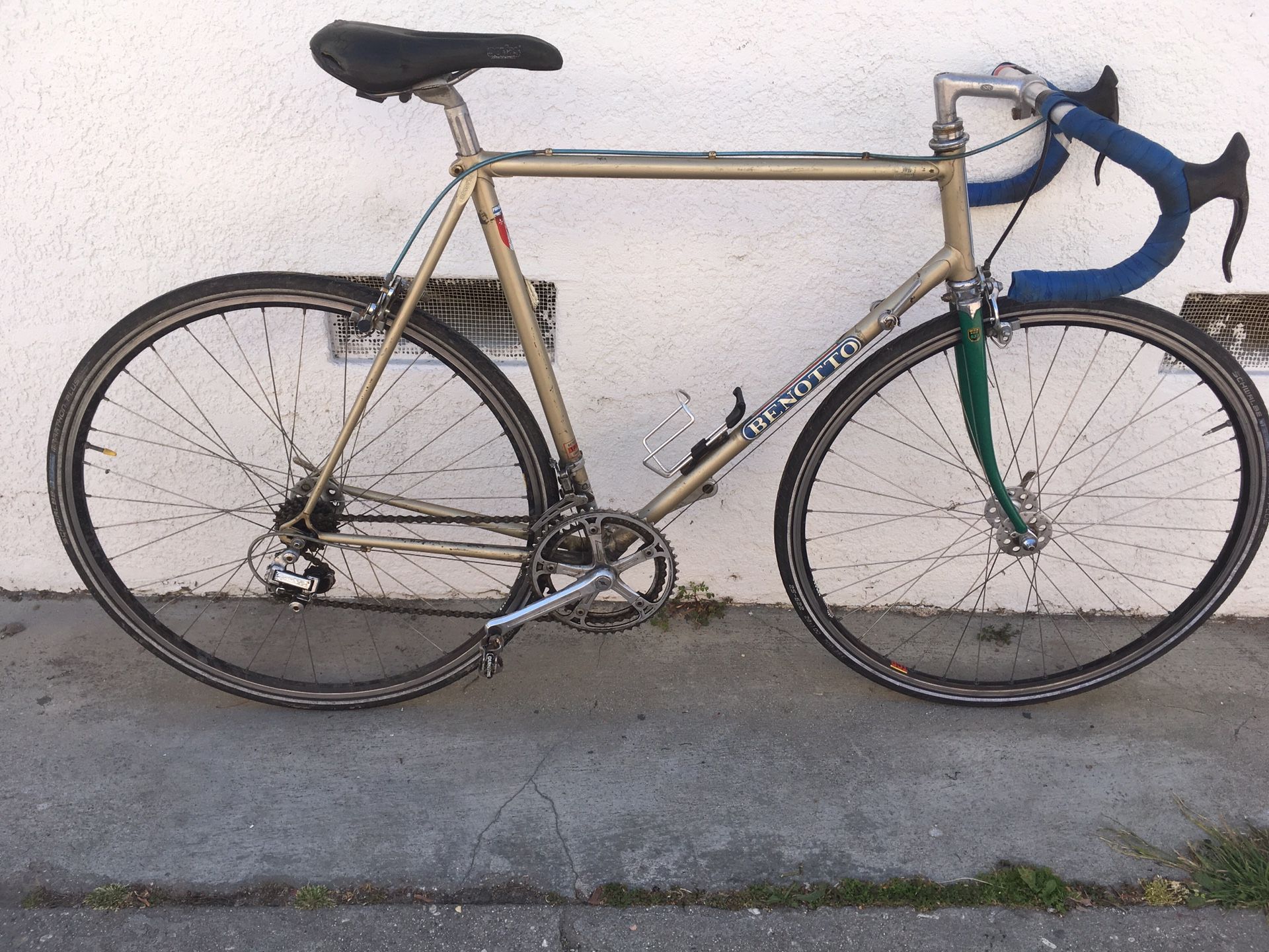 Benotto modelo 800 58cm road bike 12 speed campagnolo wheels